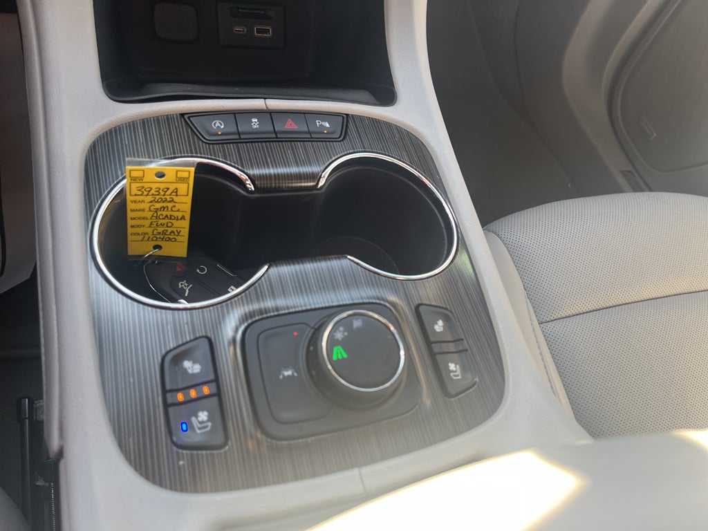 2022 GMC Acadia SLT