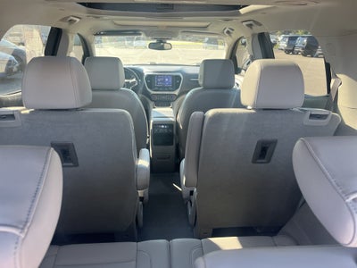 2022 GMC Acadia SLT