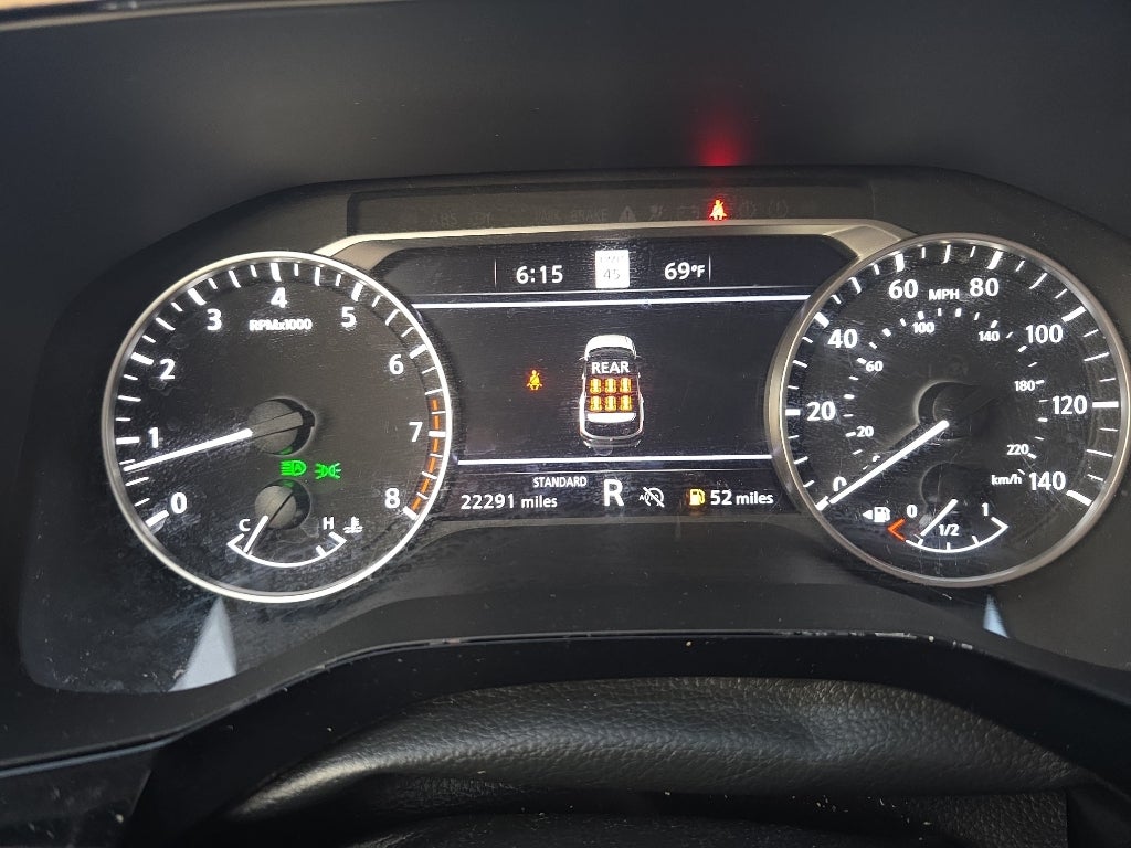 2025 Nissan Pathfinder SL